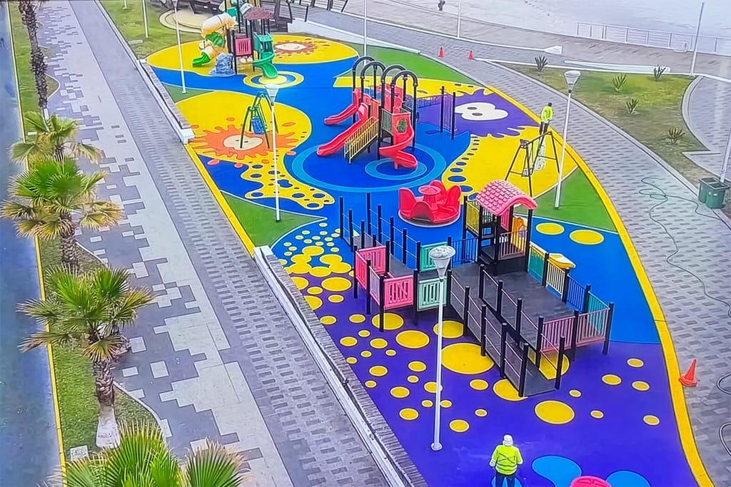 The same Rosehill TPV® surface in Iquique in 2025, colour unchanged after three Chilean summers