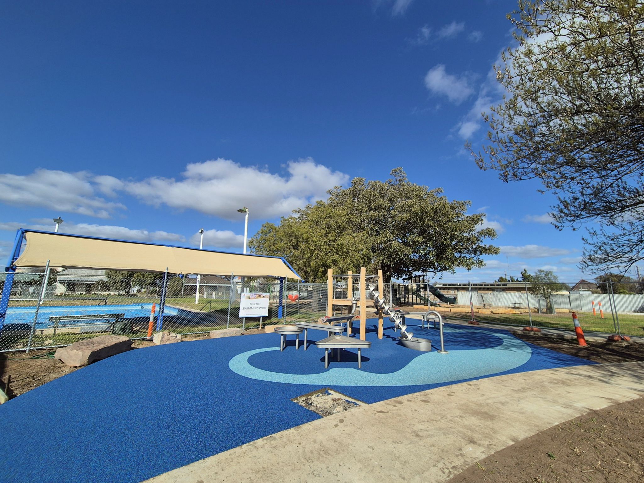 Vibrant New Water Park - Image 4