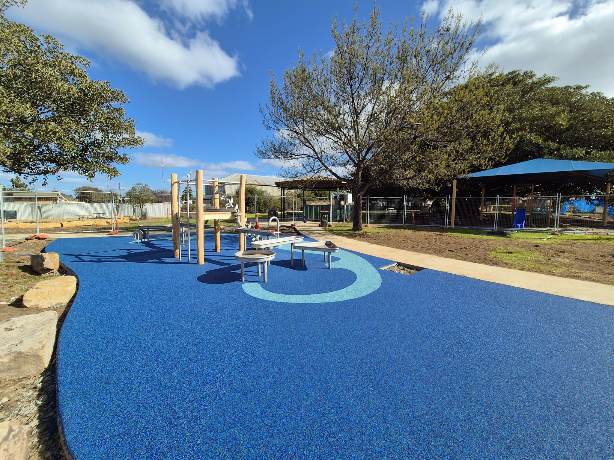Vibrant New Water Park - Image 1