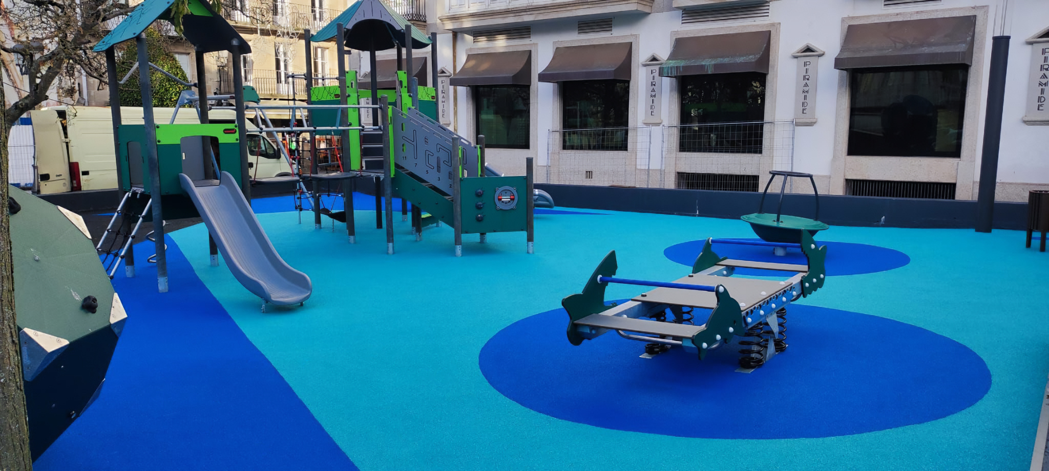 New Playground At Campo Castelo Park - Main Image